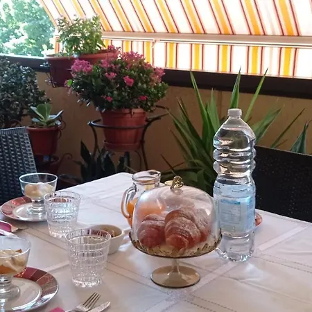 Teatro Degli Etruschi Bed & Breakfast 3*