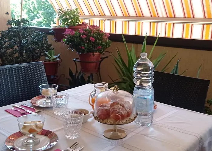 Teatro Degli Etruschi Bed & Breakfast 3*